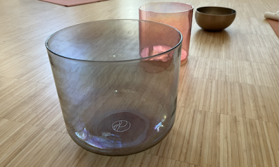 Klangmeditation mit Kristall- und Metallklangschalen