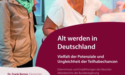 Zwei ältere Personen kaufen gemeinsamen in einer Markthalle ein.
Der Titel der Veranstaltung lautet Alt werden in Deutschland. Vielfalt und Potenziale und Ungleichheit der Teilhabechancen. Donnerstag, 13. November 2055, 18 Uhr. Zwei ältere Personen kaufen gemeinsamen in einer Markthalle ein.
Der Titel der Veranstaltung lautet Alt werden in Deutschland. Vielfalt und Potenziale und Ungleichheit der Teilhabechancen. Donnerstag, 13. November 2055, 18 Uhr.