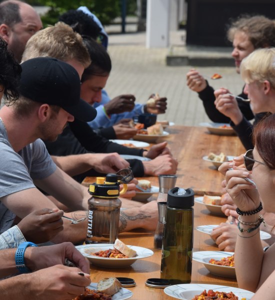 Mittagessen im Solarcamp
