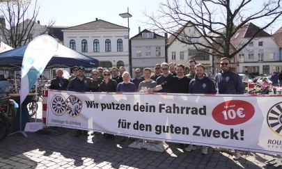 Fahrrad - Fr&uuml;hjahrsputz auf dem Schlossplatz
