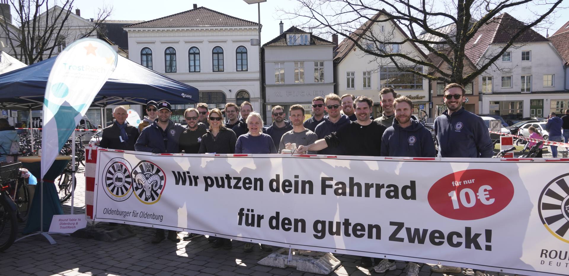 Fahrrad - Fr&uuml;hjahrsputz auf dem Schlossplatz