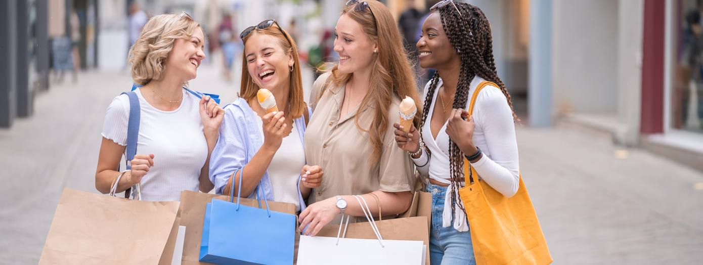 Eisessen und Shoppen bei einem Spaziergang zu Oldenburg Eisdielen