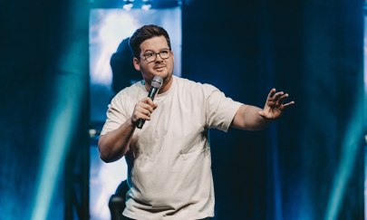 Chris Tall – Keep Laughing Chris Tall – Keep Laughing