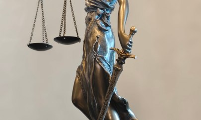 Bild der Symbolfigur Justitia