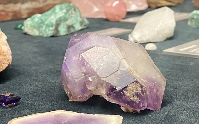 Steinreich und steinalt