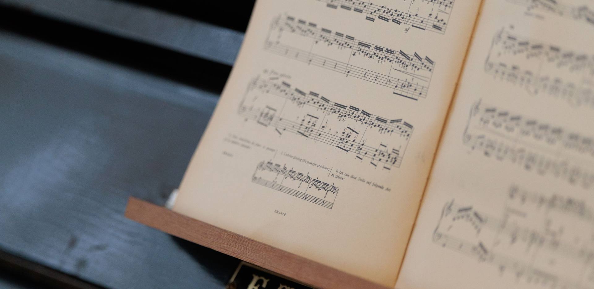 Klavier mit Noten. Foto: Alexander Popadin/Pexels Klavier mit Noten. Foto: Alexander Popadin/Pexels