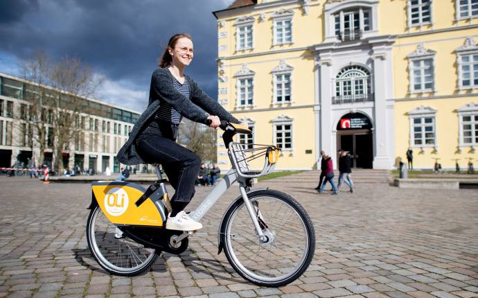 OLi-Bike Oldenburg mit Radfahrerin