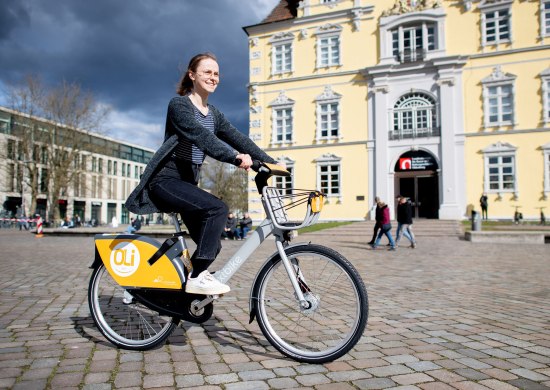 OLi-Bike Oldenburg mit Radfahrerin