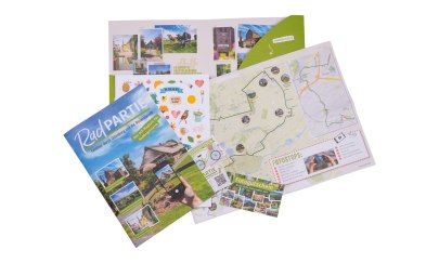 Mappe zur RadPartie Fototour durch Oldenburg und die Wesermarsch mit Karte, Magazin, Gutschein und Stickern