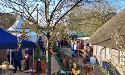 Nach Halsbek zum traditionellen Kl&ouml;vermarkt