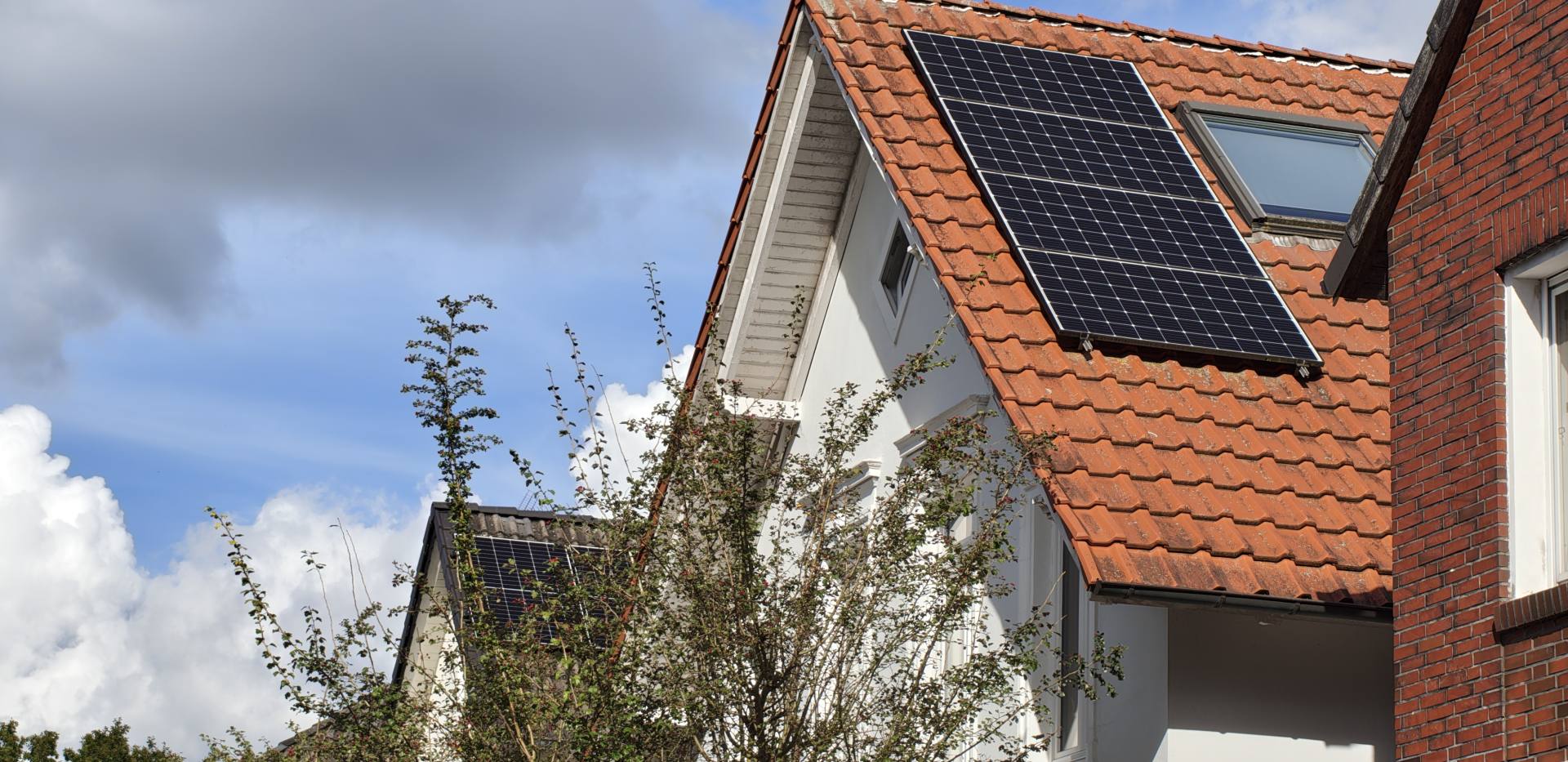 Photovoltaik-Anlage auf Dach Photovoltaik-Anlage auf Dach