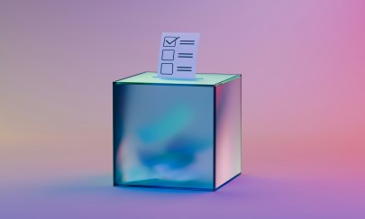 Box mit Wahlzettel Box mit Wahlzettel