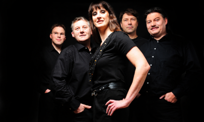 Die Band "BackTo80" besteht aus Astrid (Lead Vocals), Mark (Lead Vocals), Jens (Drums), Thorsten (Bass & Vocals) und Uli (Keyboards).