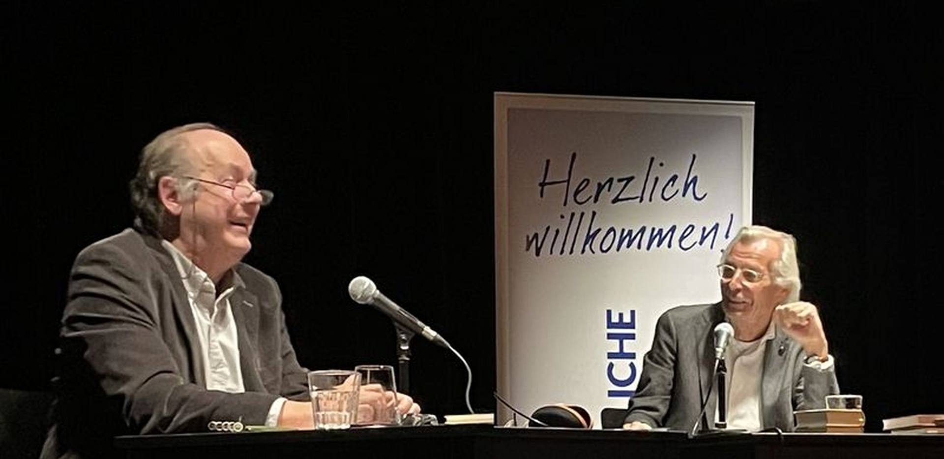 Klaus Modick und Bernd Eilert. Foto: Literaturhaus Oldenburg Klaus Modick und Bernd Eilert. Foto: Literaturhaus Oldenburg