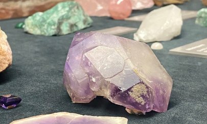 Steinreich und steinalt