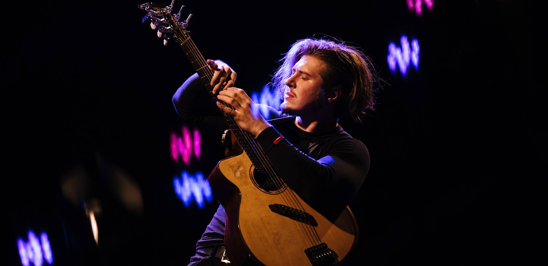 Alexandr Misko - Gitarren-Gigant !