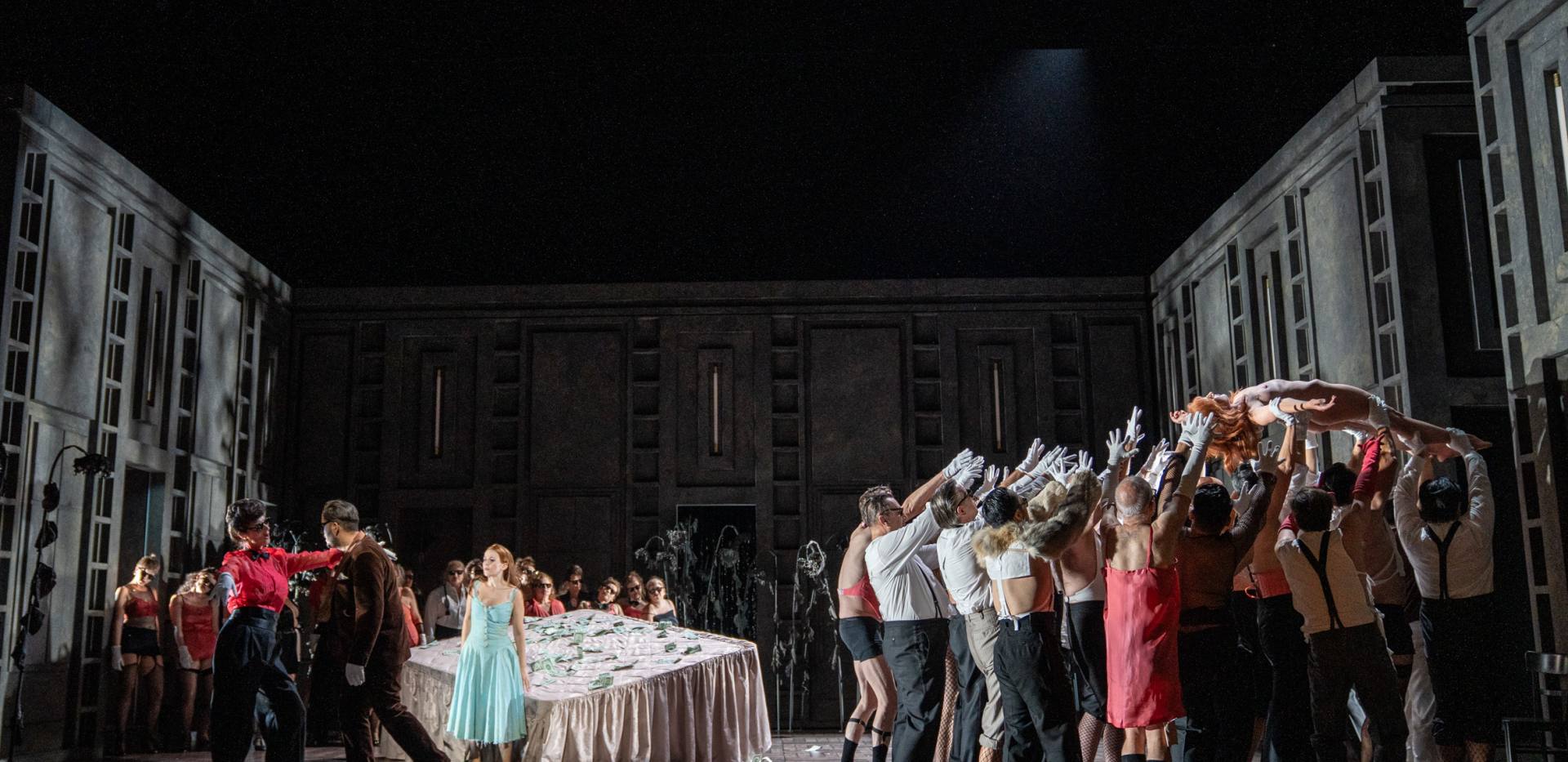 LA TRAVIATA