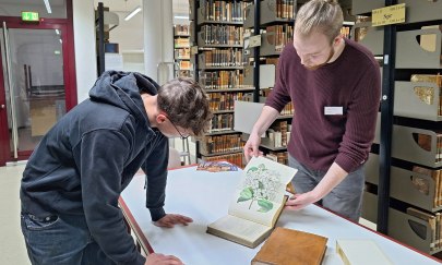 Die Allgemeine Bibliotheksf&uuml;hrung in der Landesbibliothek Oldenburg findet jeden ersten Dienstag im Monat (bei Feiertagen am darauffolgenden Dienstag) statt.