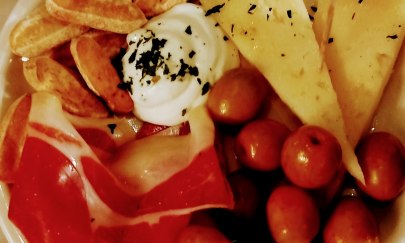 Aromatische und typische Tapas z.B. im Muchos Mas OL Aromatische und typische Tapas z.B. im Muchos Mas OL