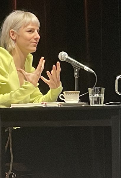 Die Schriftstellerin Helene Bukowski liest bei einer Veranstaltung des Literaturhauses im Wilhelm13. Die Schriftstellerin Helene Bukowski liest bei einer Veranstaltung des Literaturhauses im Wilhelm13.