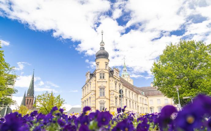 oldenburg_schloss_aussen_fruehling_quer oldenburg_schloss_aussen_fruehling_quer