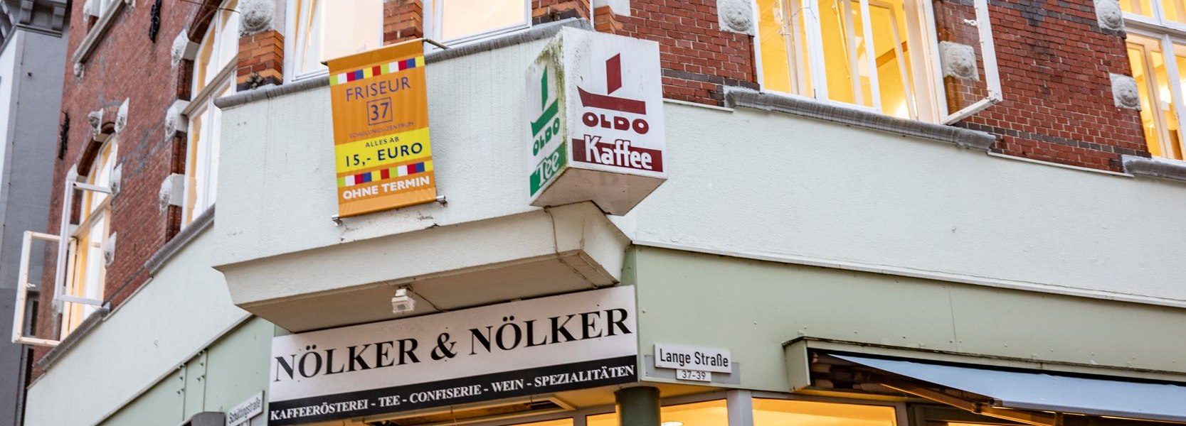 noelker-geschaet-aussen-l1020560-sf noelker-geschaet-aussen-l1020560-sf