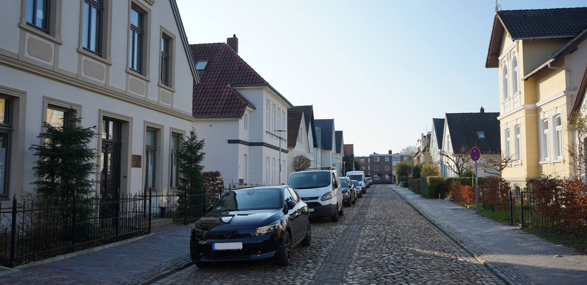 Stra&szlig;enansicht H&ouml;rgang Horst Janssen