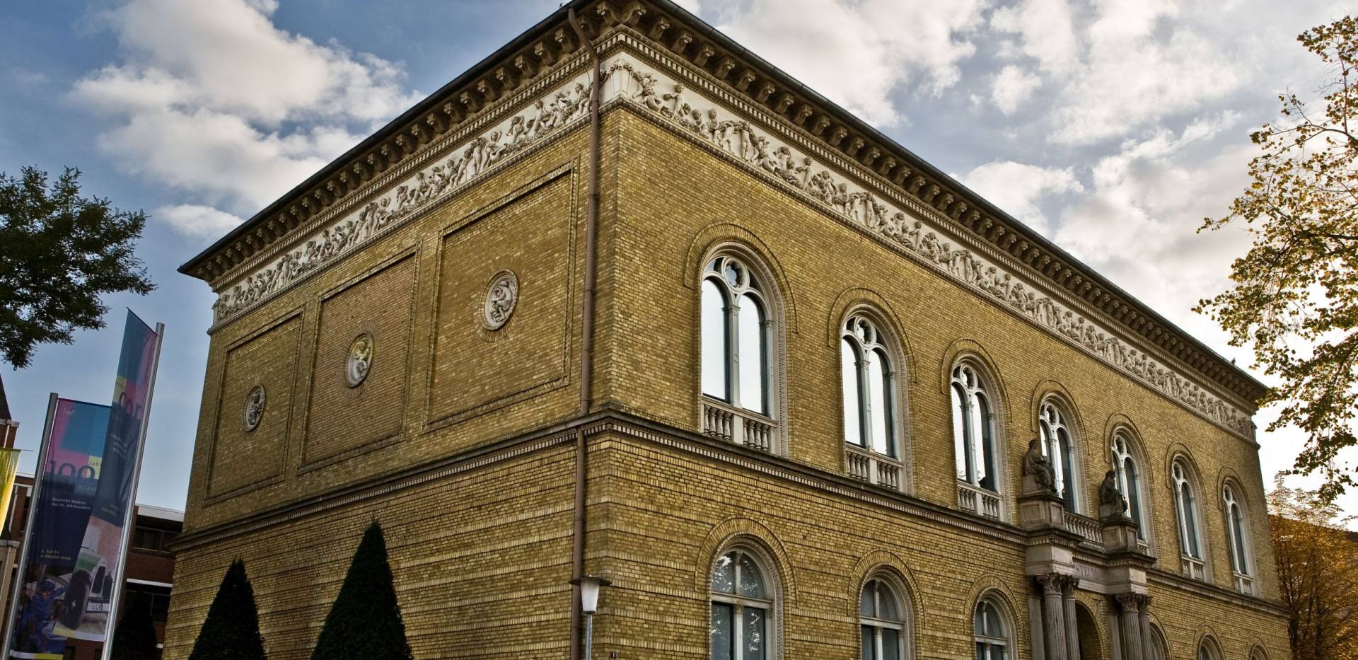 Augusteum Oldenburg Au&szlig;enansicht