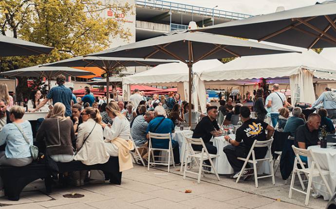 Wein Meile Waffenplatz