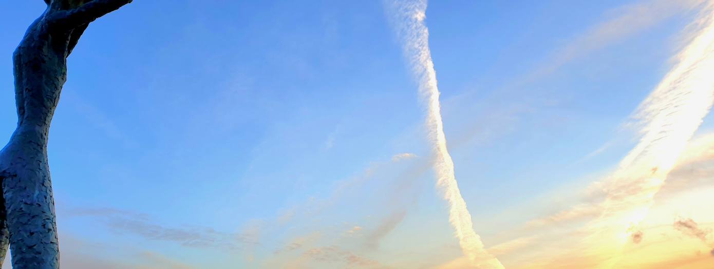 De Utkieker with Sky