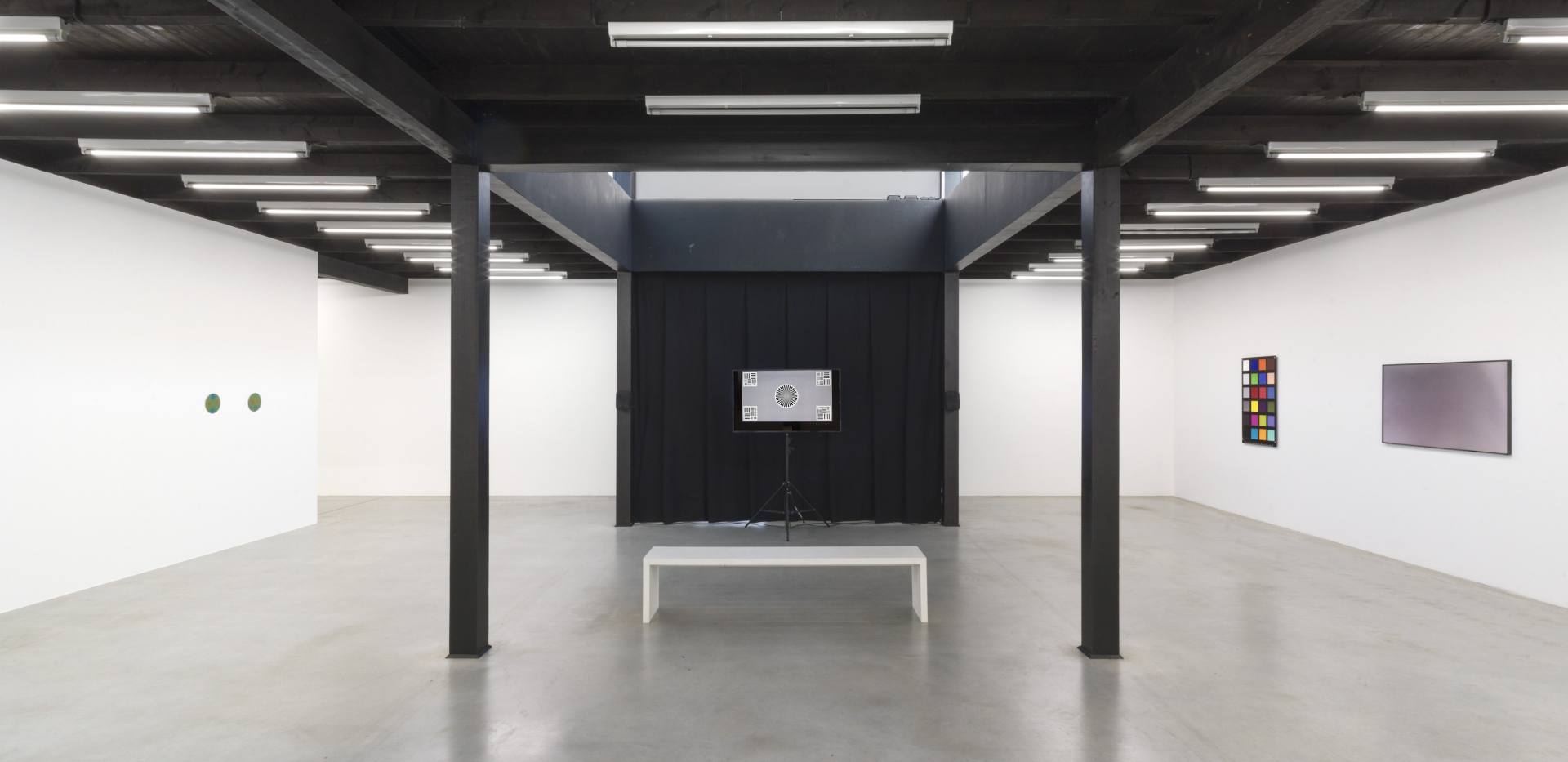 Ausstellungsansicht, Johannes Raimann - Im Maschinenraum der Photographie, Oldenburger Kunstverein, © Johannes Raimann, Düsseldorf, VG Bild-Kunst, Bonn. Courtesy: der Künstler. Ausstellungsansicht, Johannes Raimann - Im Maschinenraum der Photographie, Oldenburger Kunstverein, © Johannes Raimann, Düsseldorf, VG Bild-Kunst, Bonn. Courtesy: der Künstler.