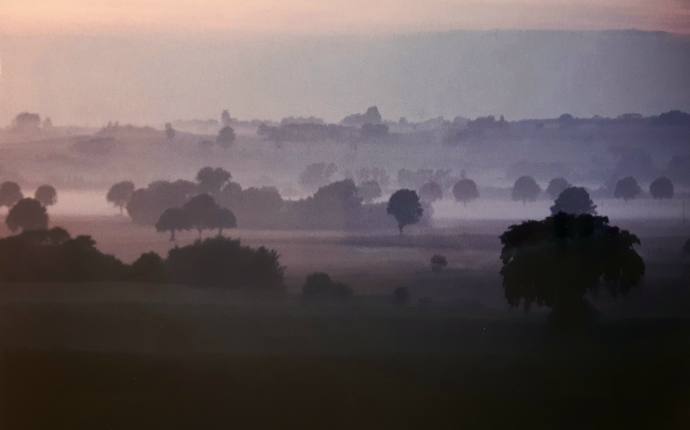 Der Abend ist mein Buch. © Peter Hoeltzenbein Der Abend ist mein Buch. © Peter Hoeltzenbein