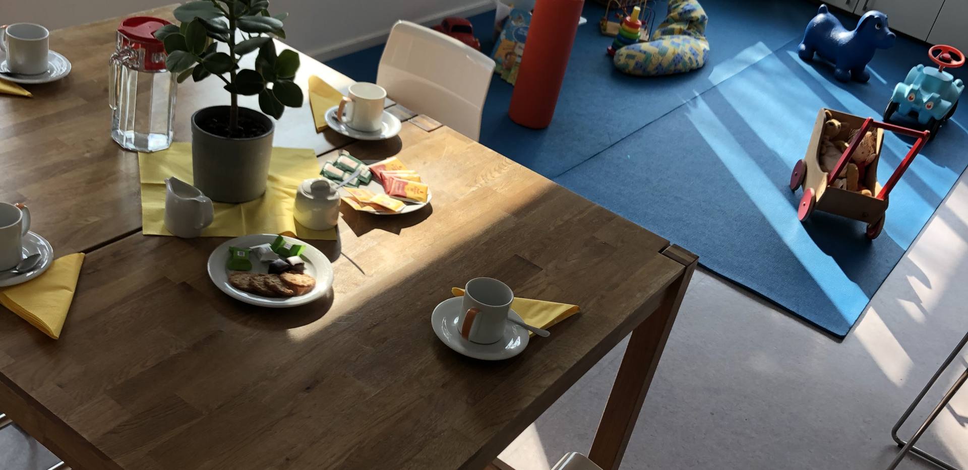 Kaffee und spielen